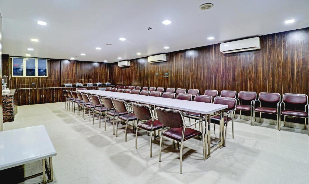 Treebo Orion Sapphire, Beck Bagan Hotel Kolkata Ngoại thất bức ảnh