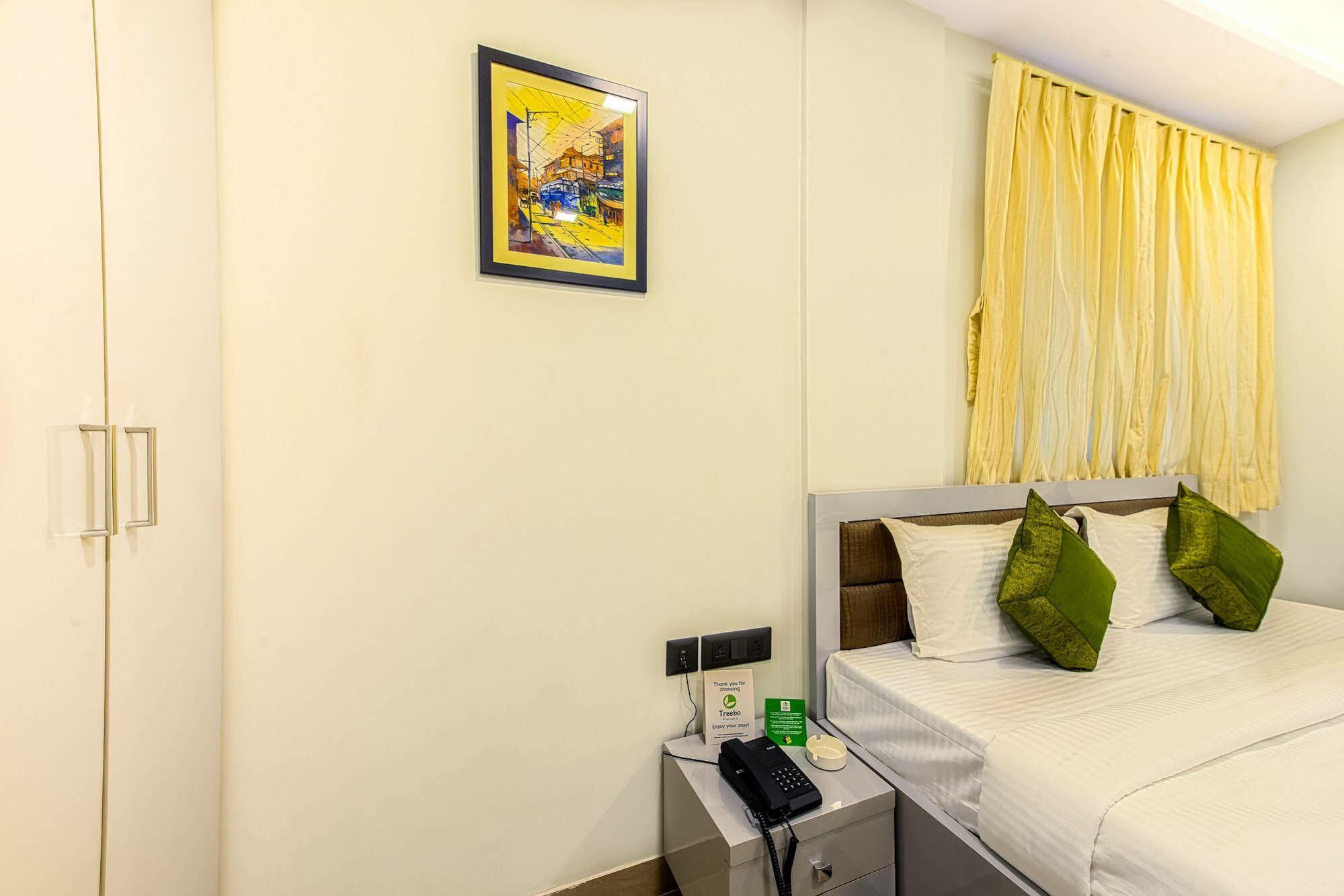 Treebo Orion Sapphire, Beck Bagan Hotel Kolkata Ngoại thất bức ảnh