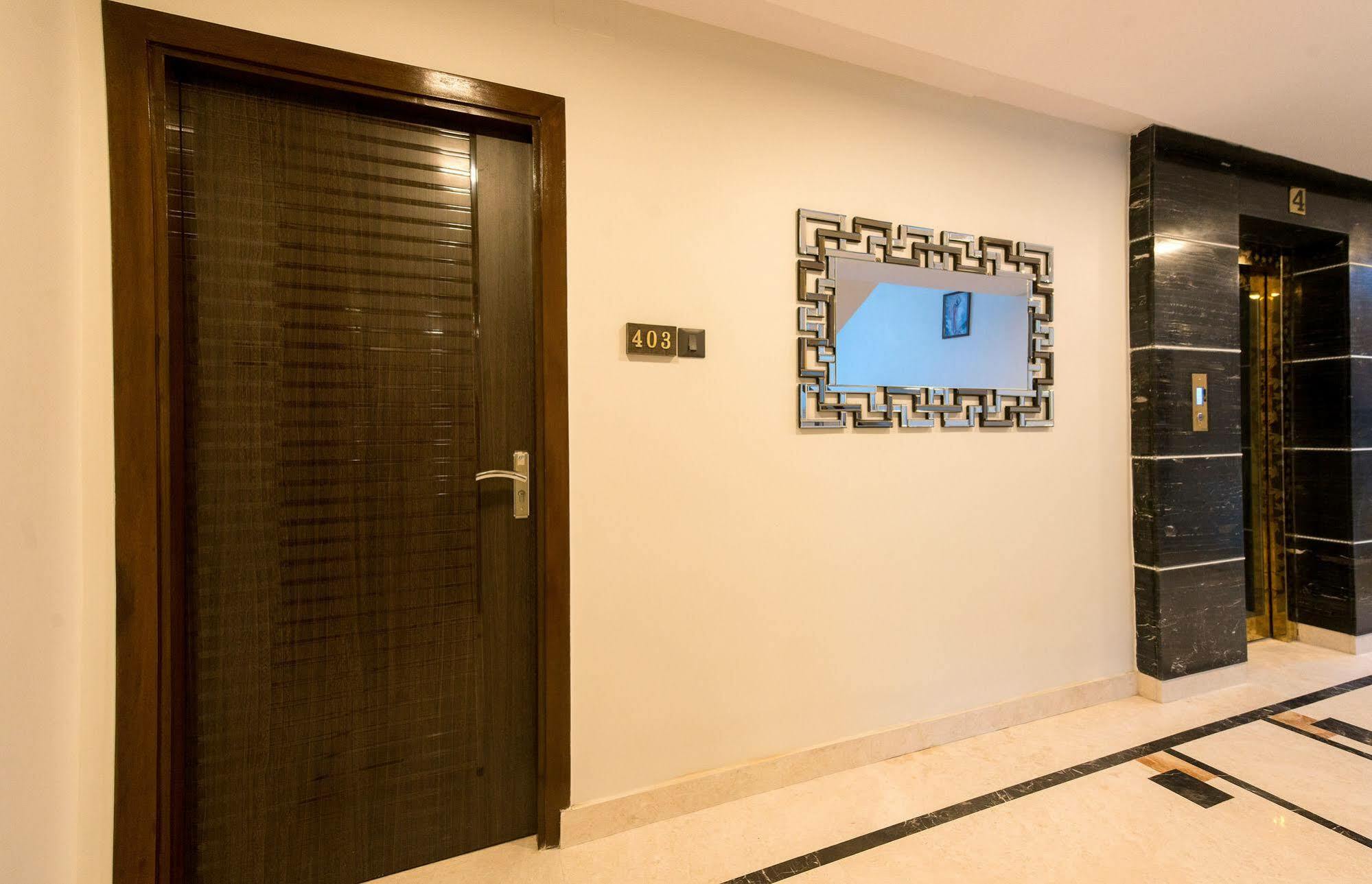 Treebo Orion Sapphire, Beck Bagan Hotel Kolkata Ngoại thất bức ảnh