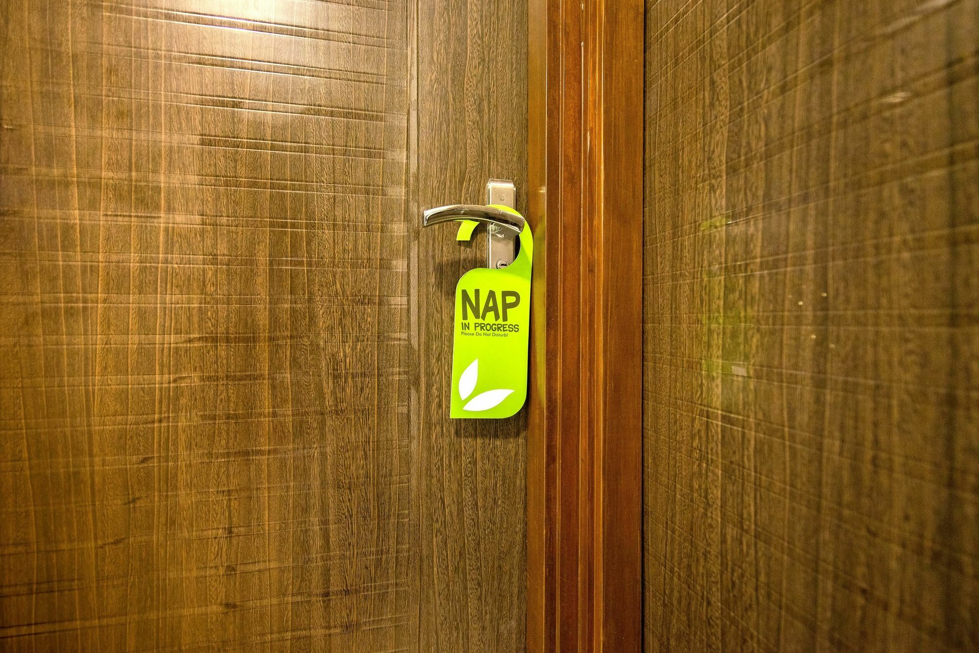 Treebo Orion Sapphire, Beck Bagan Hotel Kolkata Ngoại thất bức ảnh